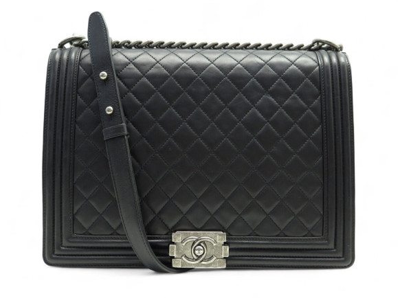 sac a main chanel boy jumbo bandouliere en cuir noir