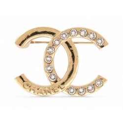 NEUF BROCHE CHANEL LOGO CC STRASS 2024 EN METAL DORE + BOITE STEEL BROOCH 650€