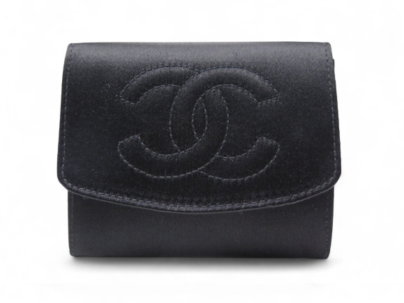 porte monnaie chanel logo cc satin noir