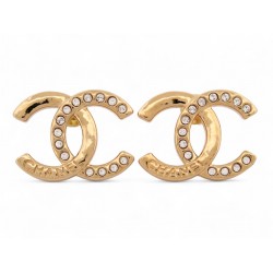 NEUF BOUCLES D'OREILLES CHANEL LOGO CC STRASS METAL DORE + BOITE EARRINGS 650€