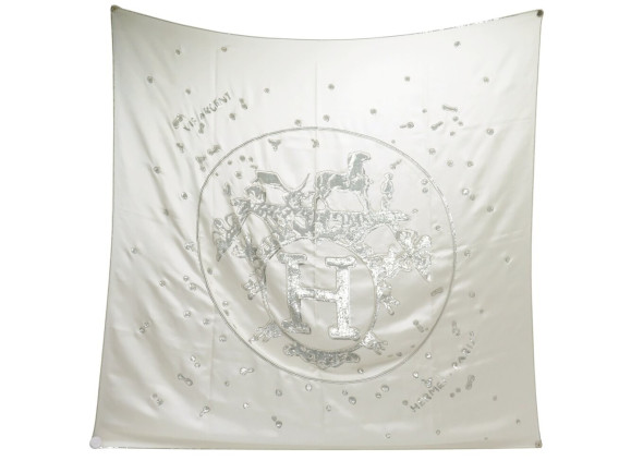 chale hermes vif argent en soie sequins