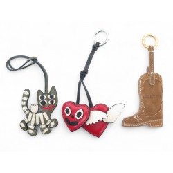 NEUF LOT 3 CHARMS ZADIG & VOLTAIRE PR SAC PORTE CLES TEX TIGER LOVE CHERRY 225€