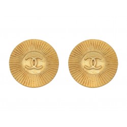 VINTAGE BOUTONS DE MANCHETTES CHANEL 1970 LOGO CC METAL DORES GOLDEN CUFFLINKS