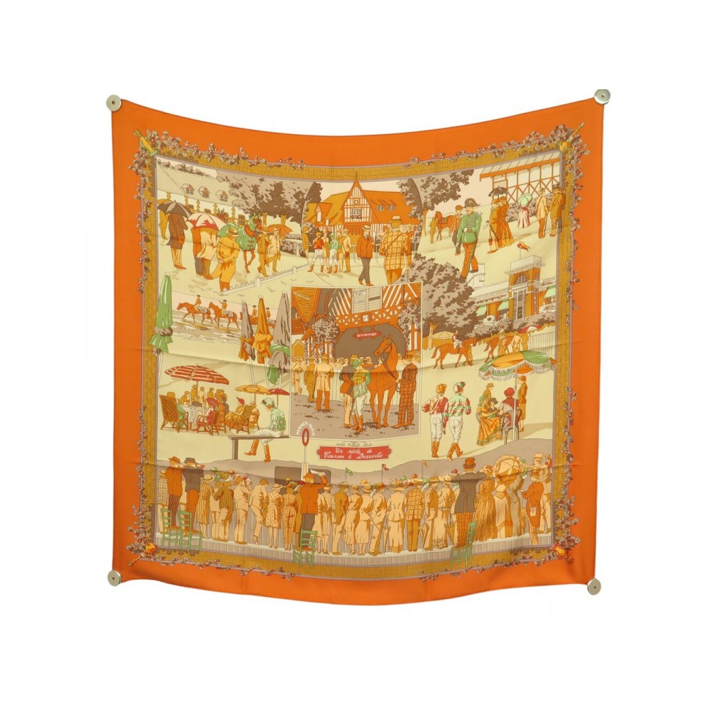 FOULARD HERMES UN SIECLE DE COURSES A DEAUVILLE DE WATRIGANT CARRE 90 SOIE 530€
