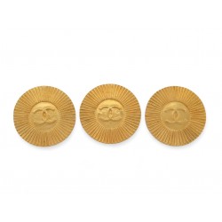 VINTAGE LOT 3 BOUTONS DE CHEMISE VESTE CHANEL LOGO CC 26 MM METAL DORE BUTTONS