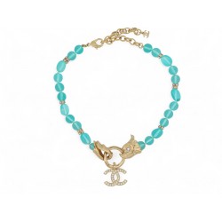 NEUF COLLIER CHANEL PENDENTIF LOGO CC STRASS 35-45 CM SUR PERLES BLEUES 1290€ NEUF COLLIER CHANEL PENDENTIF LOGO CC STRASS 35-45 CM SUR PERLES BLEUES 1290€