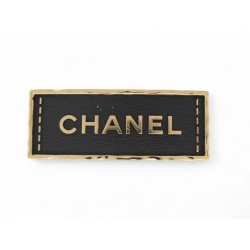 NEUF BROCHE CHANEL PLAQUE LOGO CUIR METAL DORE LEATHER STEEL GOLDEN BROOCH 620€ NEUF BROCHE CHANEL PLAQUE LOGO CUIR METAL DORE LEATHER STEEL GOLDEN BROOCH 620€