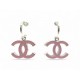 NEUF BOUCLES D'OREILLES CHANEL LOGO CC PENDANTES ARGENT LAQUE ROSE EARRINGS 650€