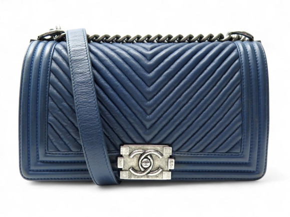 sac a main chanel boy medium 25 cm en cuir chevron