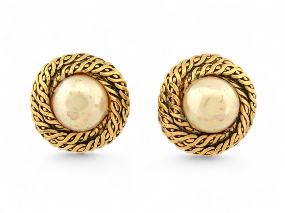 boucles d'oreilles chanel rondes 1984 perles