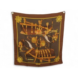 VINTAGE FOULARD HERMES HARNAIS DE COUR 1ERE EDITION 1977 CARRE 90 SCARF 530€