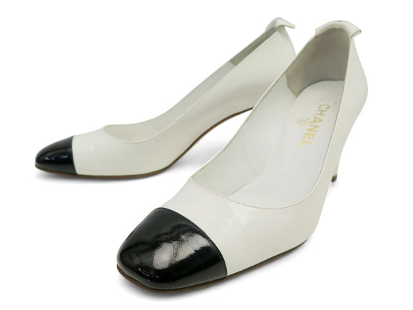 chaussures chanel escarpins 38.5 en cuir blanc