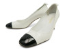 chaussures chanel escarpins 38.5 en cuir blanc
