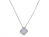 collier van cleef arpels alhambra  calcedoine