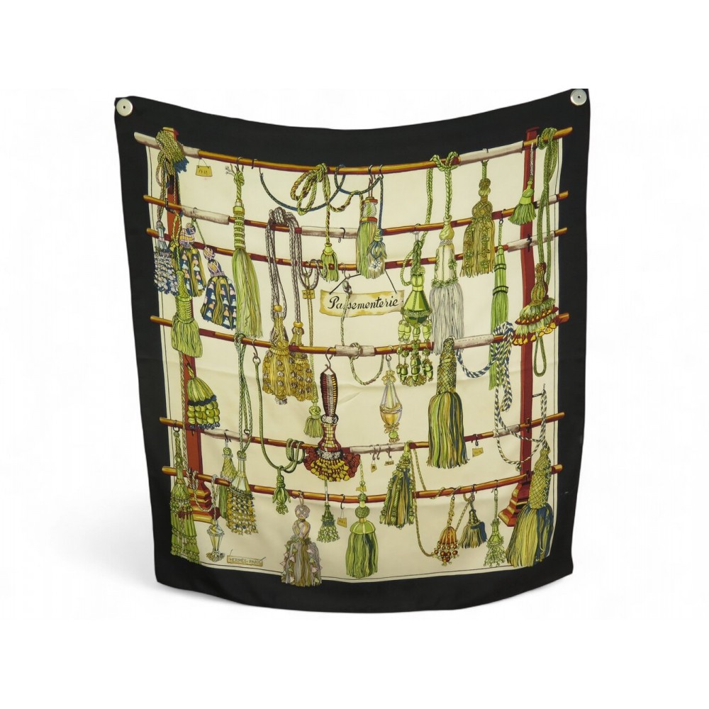 VINTAGE FOULARD HERMES PASSEMENTERIE EN SOIE NOIR & BEIGE CARRE 90 CM SCARF 530€