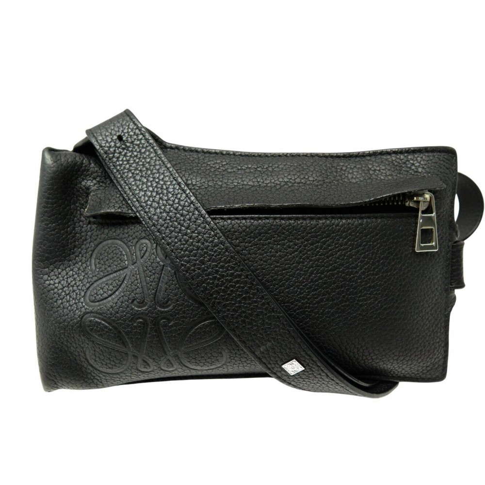 SAC A MAIN LOEWE POCHETTE VERTICALE T POCKET BANDOULIERE CUIR GRAINE NOIR 780€