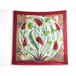 NEUF FOULARD HERMES CERAMIQUE OTTOMANE DE LAURENCE BOURTHOUMIEUX SOIE ROUGE 530€