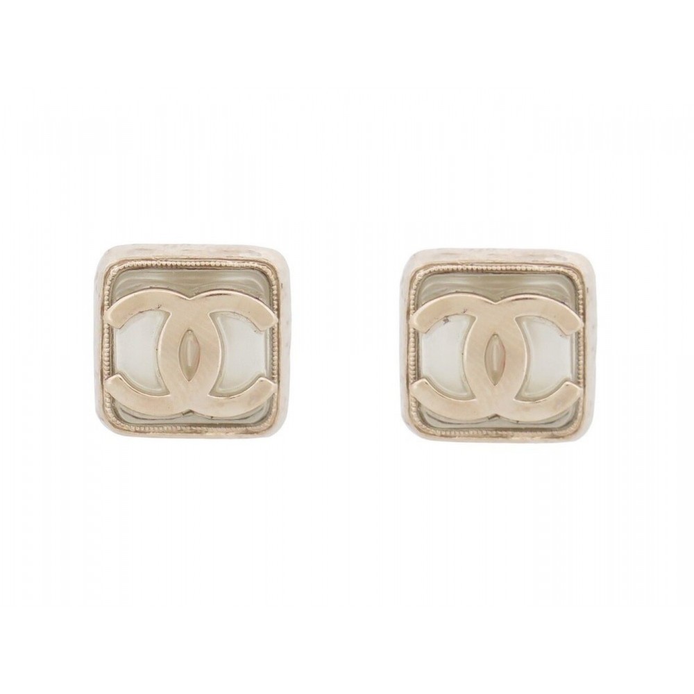 NEUF BOUCLES D'OREILLES CHANEL CARRE LOGO CC METAL DORE GOLD STEEL EARRINGS 560€