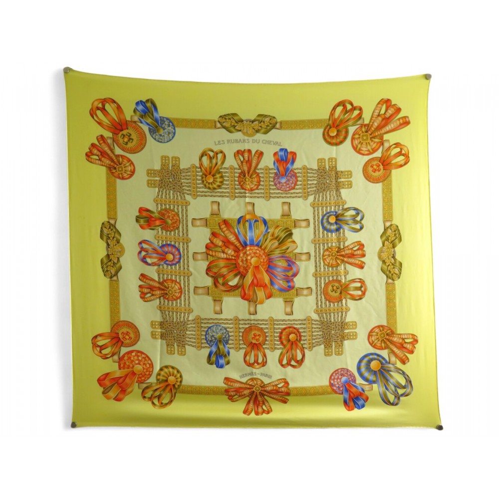 FOULARD HERMES LES RUBANS DU CHEVAL METZ CARRE 90 EN SOIE JAUNE SILK SCARF 530€
