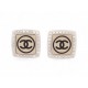 NEUF BOUCLES D'OREILLES CHANEL CARRE LOGO CC & STRASS EN METAL DORE EARRING 700€