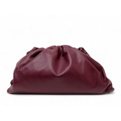 NEUF SAC A MAIN POCHETTE BOTTEGA VENETA POUCH 35CM EN CUIR BORDEAUX CLUTCH 2900€