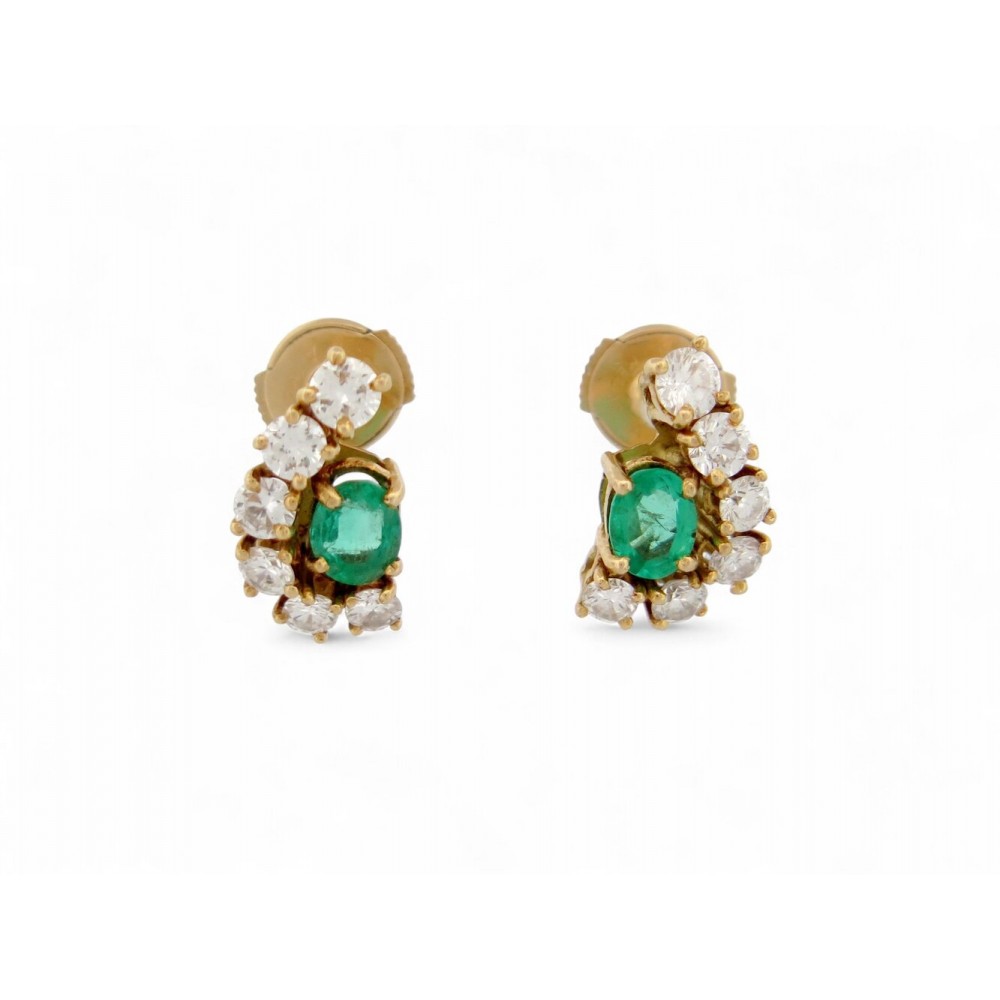 BOUCLES D'OREILLES EN OR JAUNE 18K SERTIES EMERAUDES & 12 DIAMANTS 1CT EARRINGS