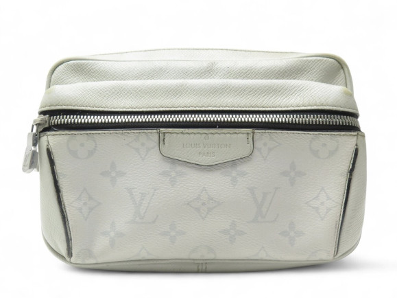 sac banane louis vuitton outdoor taigarama antartica