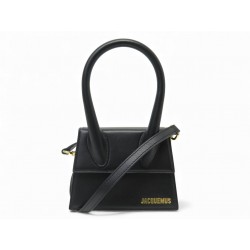 NEUF SAC A MAIN JACQUEMUS LE CHIQUITO MOYEN BANDOULIERE CUIR NOIR HAND BAG 720€
