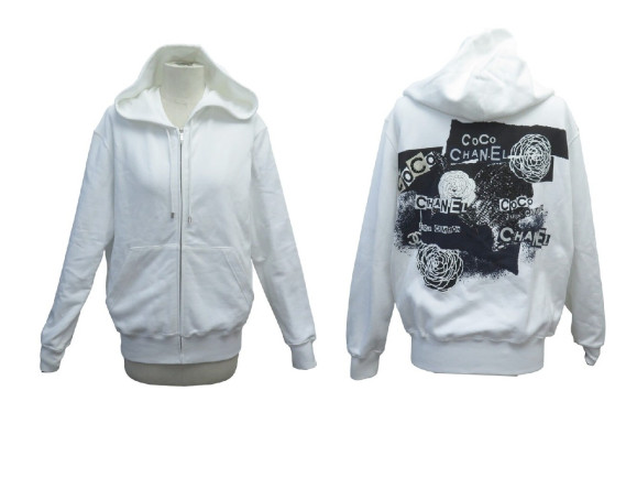 pull chanel p63299 sweat a capuche graffiti coco