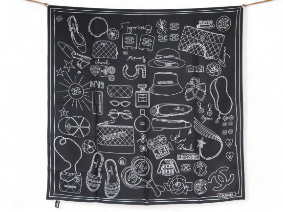 foulard chanel logo cc bijou chapeau sac carre 90