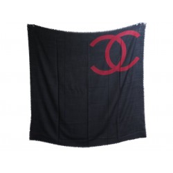 CHALE CHANEL ETOLE EN CACHEMIRE & SOIE NOIRE LOGO CC ROUGE CARRE 140 SHAWL 1260€
