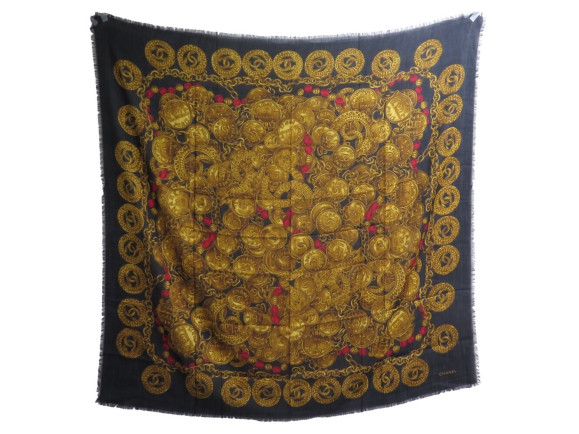 chale chanel bijoux medaillons logo cc cambon