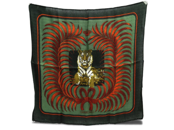 foulard hermes tigre royal gavroche carre 45