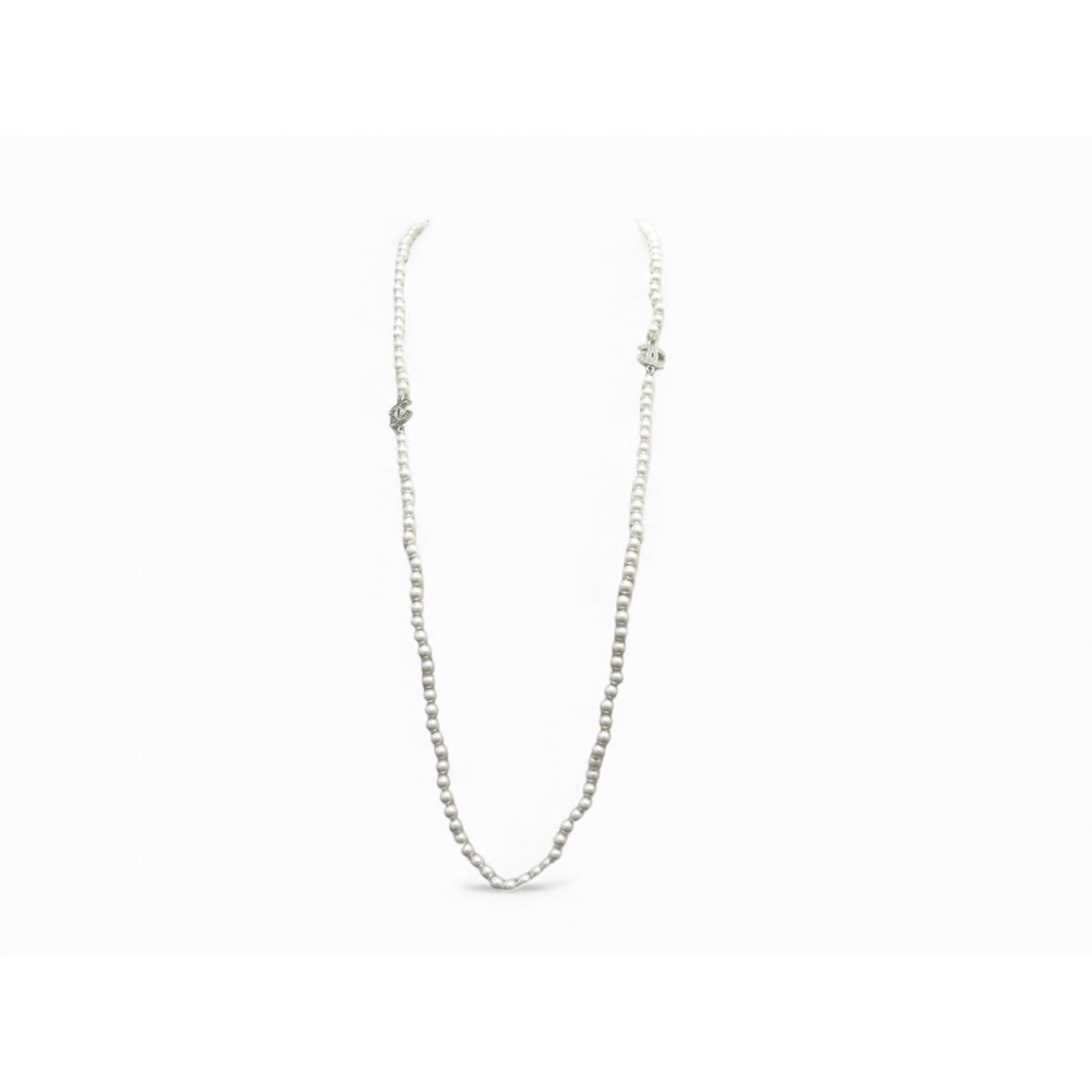 COLLIER CHANEL SAUTOIR LOGOS CC ET PERLES 99-106CM METAL ARGENTE NECKLACE 1900€