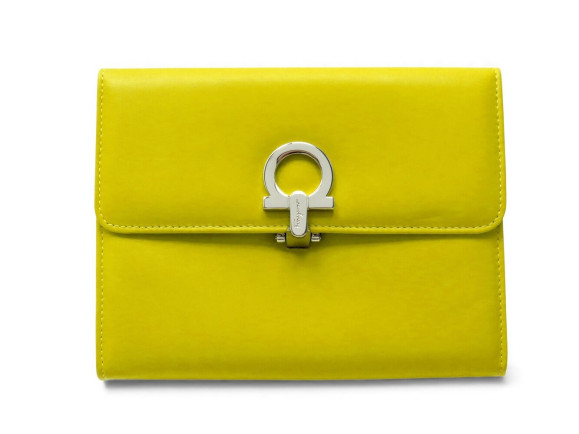 sac pochette a main salvatore ferragamo gancini en
