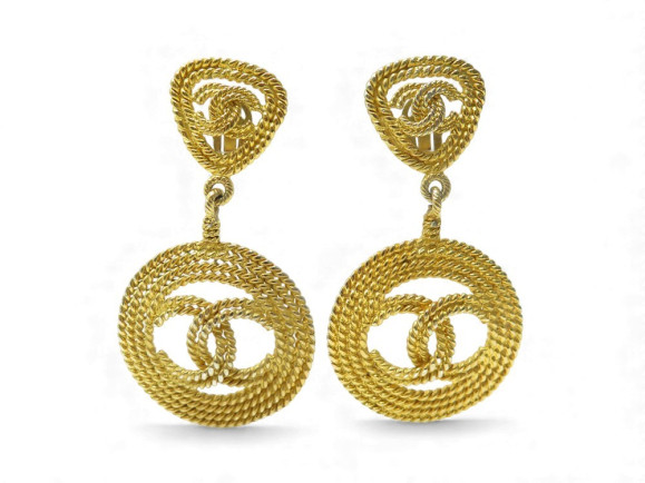  boucles d'oreilles chanel 1989 pendantes logo