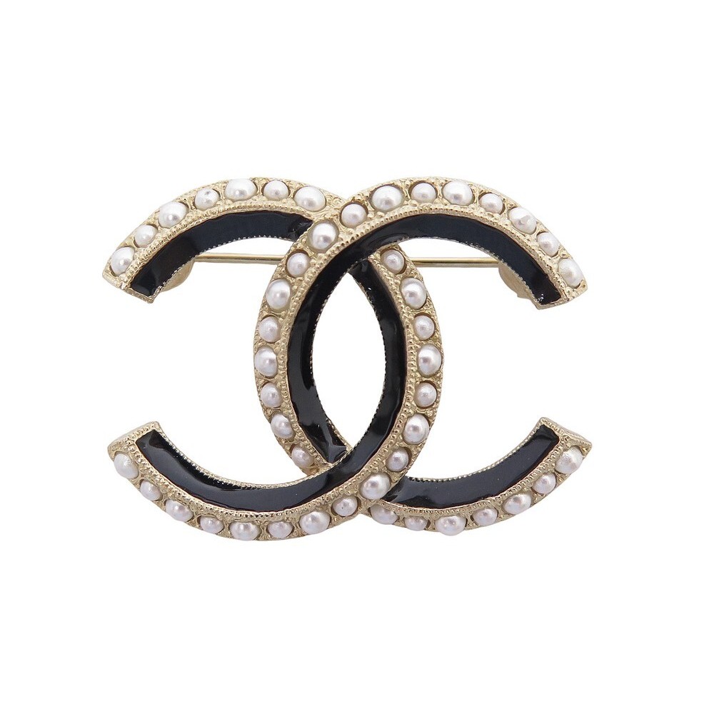 NEUF BROCHE CHANEL LOGO CC EMAIL ET PERLES METAL GOLD STEEL BROOCH PEARLS 620€