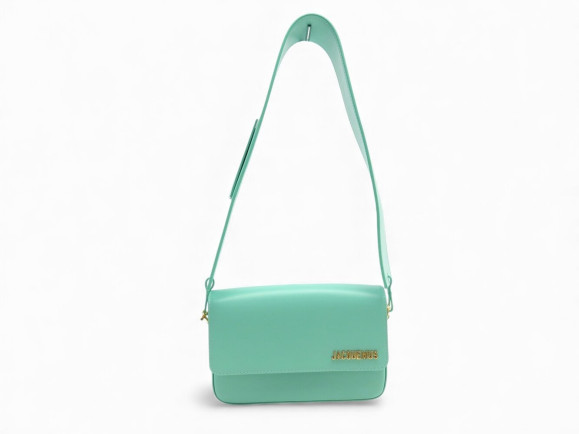  sac a main jacquemus le carinu 213ba008 3190 cuir