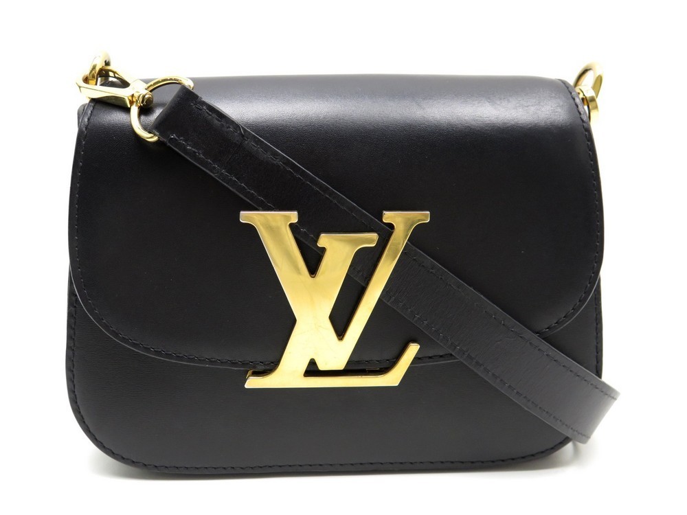Louis Vuitton Box Messenger In Noir