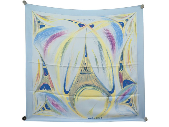 foulard hermes la tour eiffel s'envole carre 90