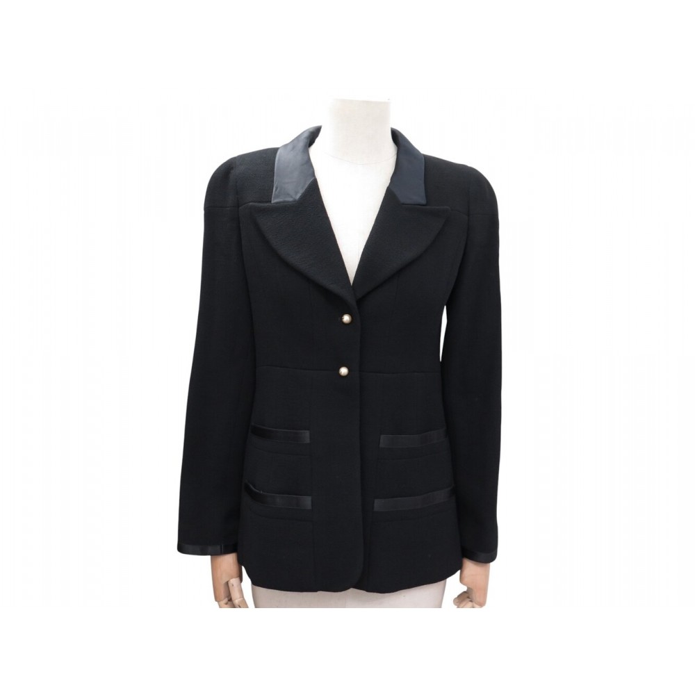 NEUF VESTE CHANEL CINTREE BOUTONS PERLE LOGO CC 38 M EN LAINE NOIRE JACKET 800€
