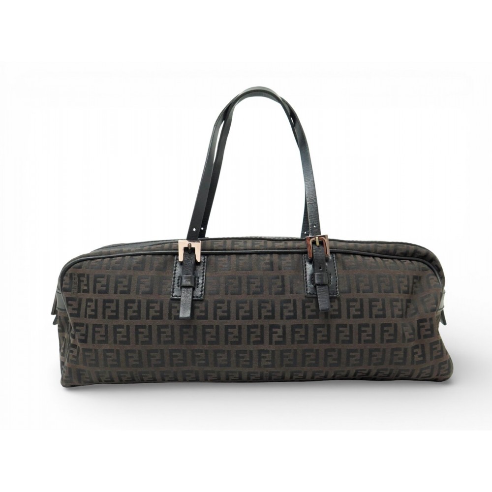 SAC A MAIN FENDI EAST WEST ZUCCHINO BAGUETTE 8BL006 EN TOILE ZUCCA HAND BAG 800€