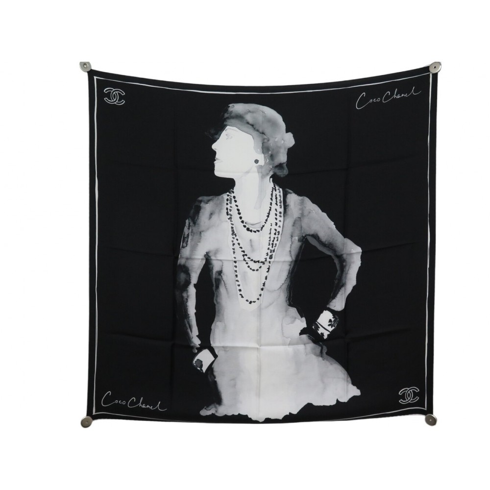 NEUF FOULARD CHANEL COCO LOGO CC CARRE 90 EN SOIE NOIR NEW BLACK SILK SCARF 530€