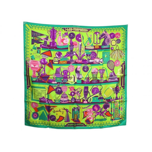 NEUF FOULARD HERMES LES TROPHEES EN SOIE VERT CARRE 90 CM SILK SCARF GREEN 350€