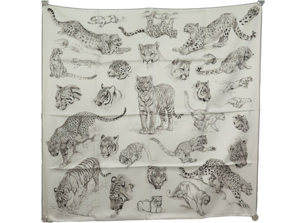 rare foulard hermes dans l'atelier de robert