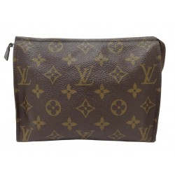 VINTAGE POCHETTE LOUIS VUITTON TROUSSE POCHE TOILETTE 19 MONOGRAM M47544 850€