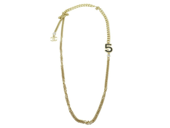 collier chanel logo cc plaque numero 5 metal dore