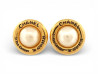 boucles d'oreilles chanel logo cc perles de