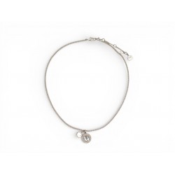 COLLIER CHRISTIAN DIOR PENDENTIF LOGO STRASS ET TREFLE 47CM METAL NECKLACE 460€