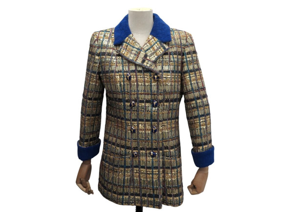 veste chanel egypte boutons scarabees tweed dore